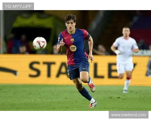 佩德里称赞弗里克日常生活与赛场皆平易近人助力球队成长